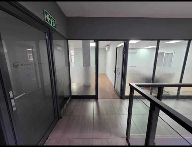 BUSINESS PROPERTY TO RENT IN LYNNWOOD GLEN